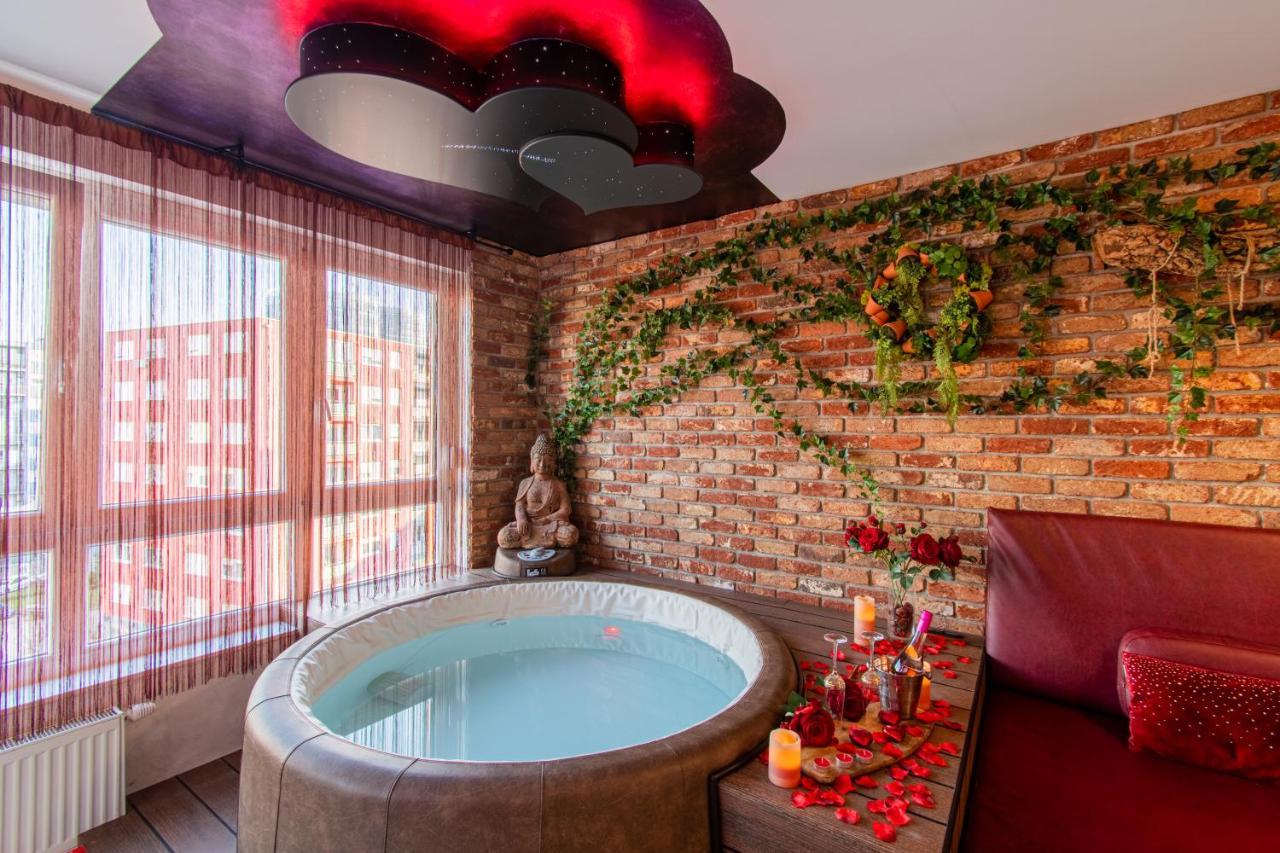 Jacuzzi - Love - Bdsm - Extra Luxury - Ev Chargger - Valentine'S Day - Red Room - Flexible Selfcheckins 28 자그레브 외부 사진