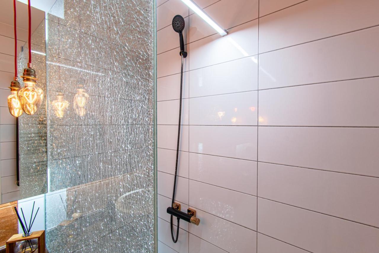 Jacuzzi - Love - Bdsm - Extra Luxury - Ev Chargger - Valentine'S Day - Red Room - Flexible Selfcheckins 28 자그레브 외부 사진