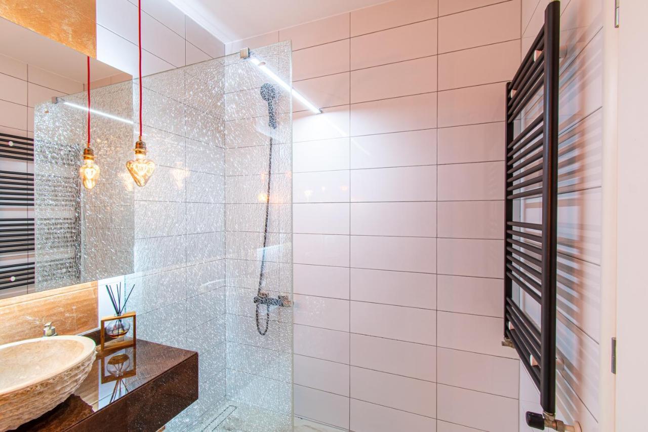 Jacuzzi - Love - Bdsm - Extra Luxury - Ev Chargger - Valentine'S Day - Red Room - Flexible Selfcheckins 28 자그레브 외부 사진