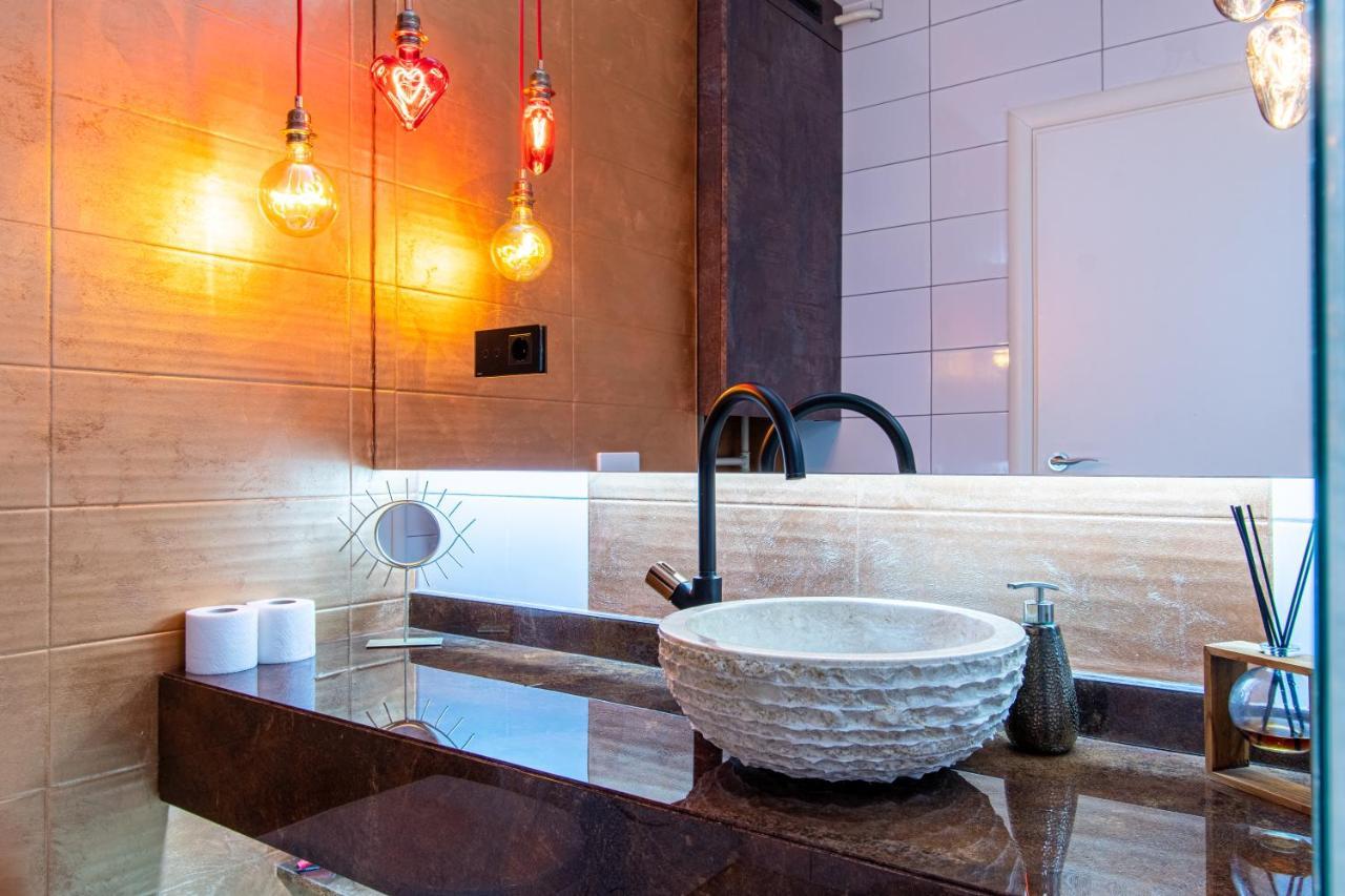 Jacuzzi - Love - Bdsm - Extra Luxury - Ev Chargger - Valentine'S Day - Red Room - Flexible Selfcheckins 28 자그레브 외부 사진